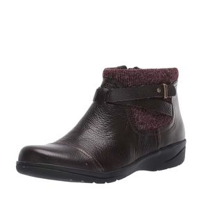 Clarks Women's Cheyn Kisha Ankle Boot